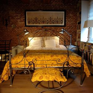 Camera deluxe con letto queen size